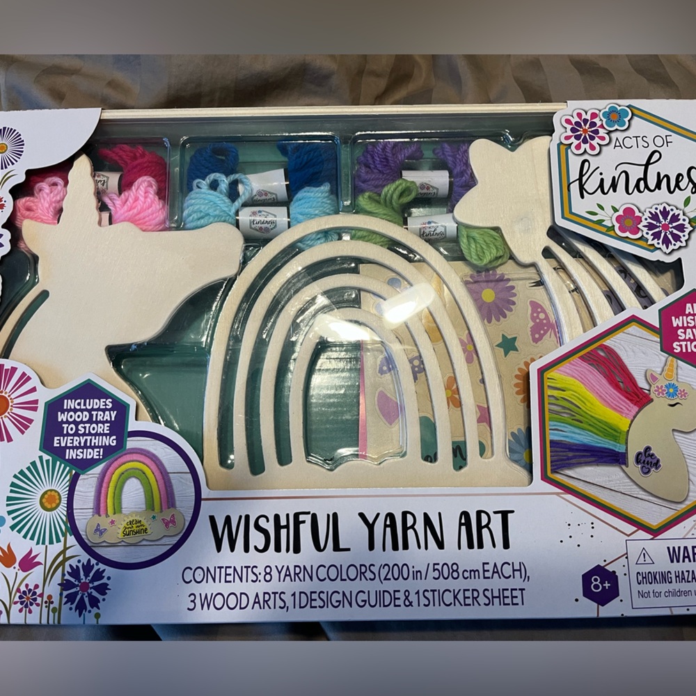 Brand New Yarn Art set